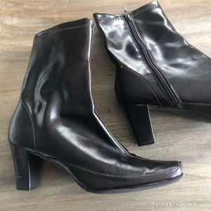 Dark Brown Short Boot